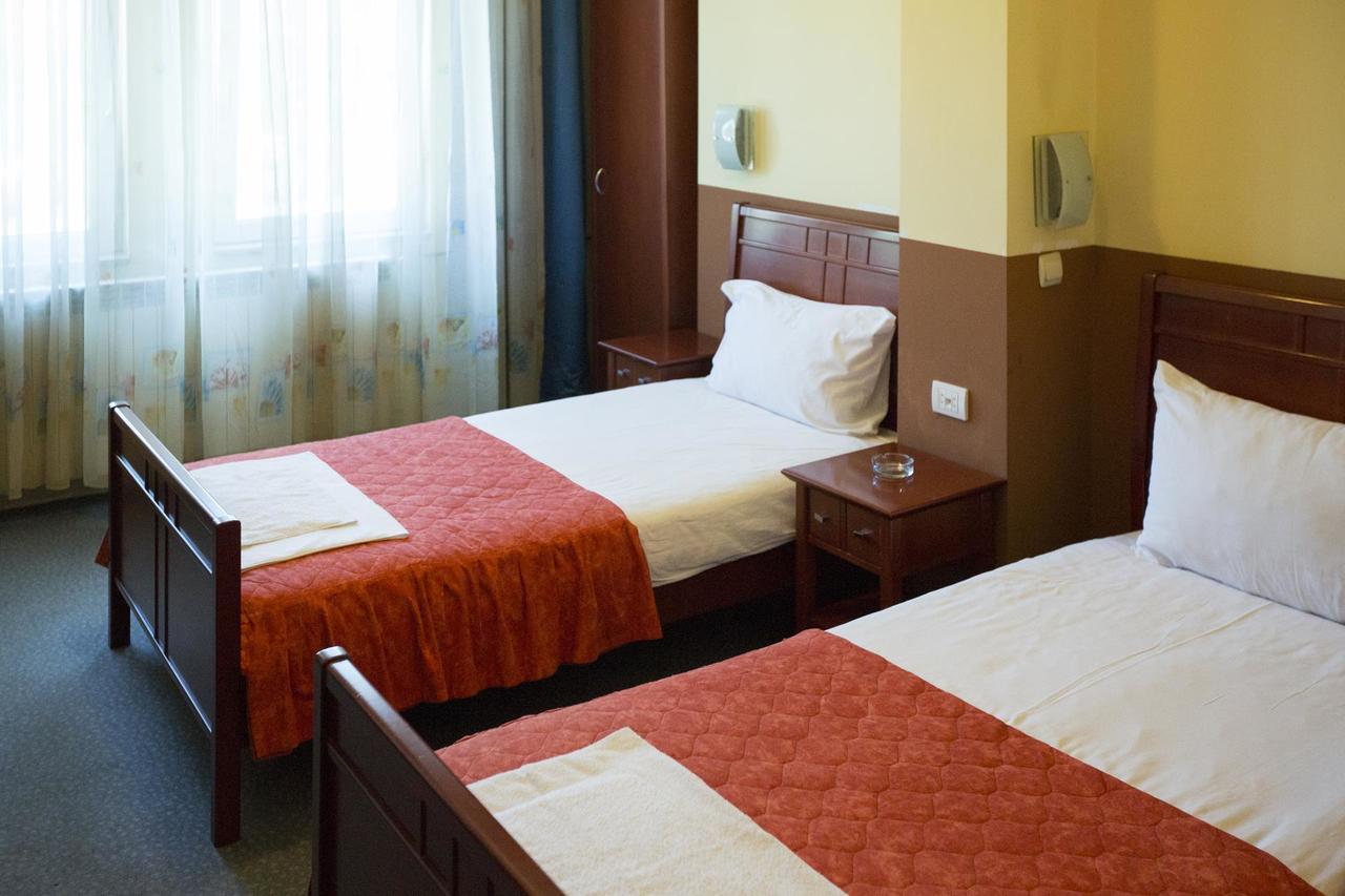 Hotel Atlas Yeni Pazar Dış mekan fotoğraf