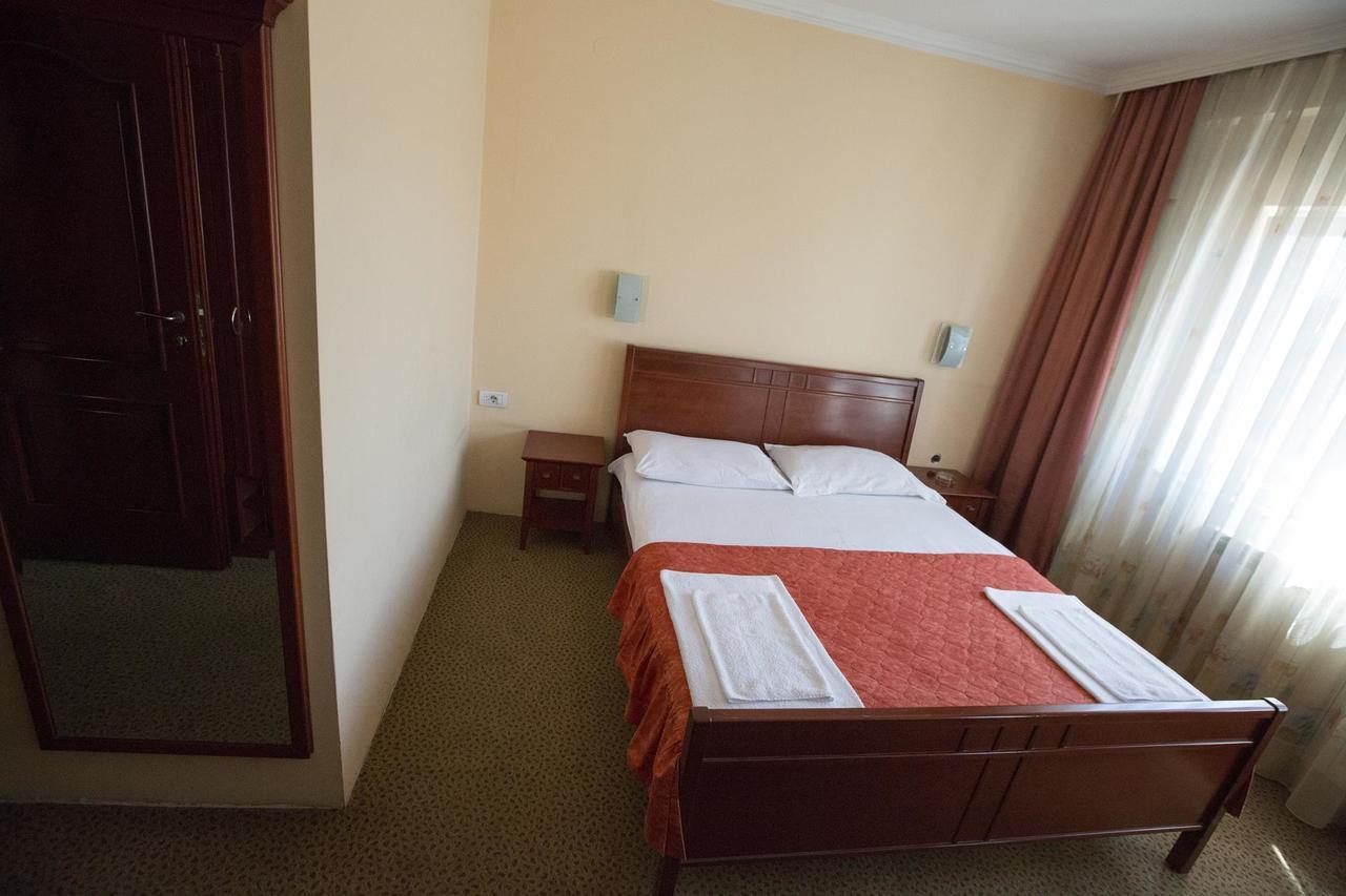 Hotel Atlas Yeni Pazar Dış mekan fotoğraf