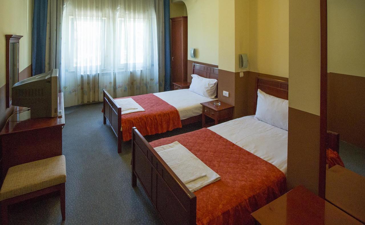 Hotel Atlas Yeni Pazar Dış mekan fotoğraf